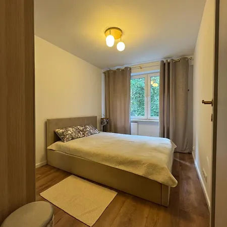 Apartmán - Mieszkanie, Przy Centrum Zdrowia Dziecka - Miedzylesie Wawer - Dziecieliny 15 Varšava